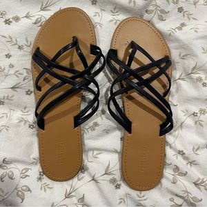 Black forever 21 sandals